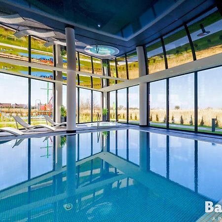 Apartamenty Balticon Westin House -Luksusowy 70M2 , Basen Pool, Sauna, Parking Inklusive Колобжег Екстер'єр фото