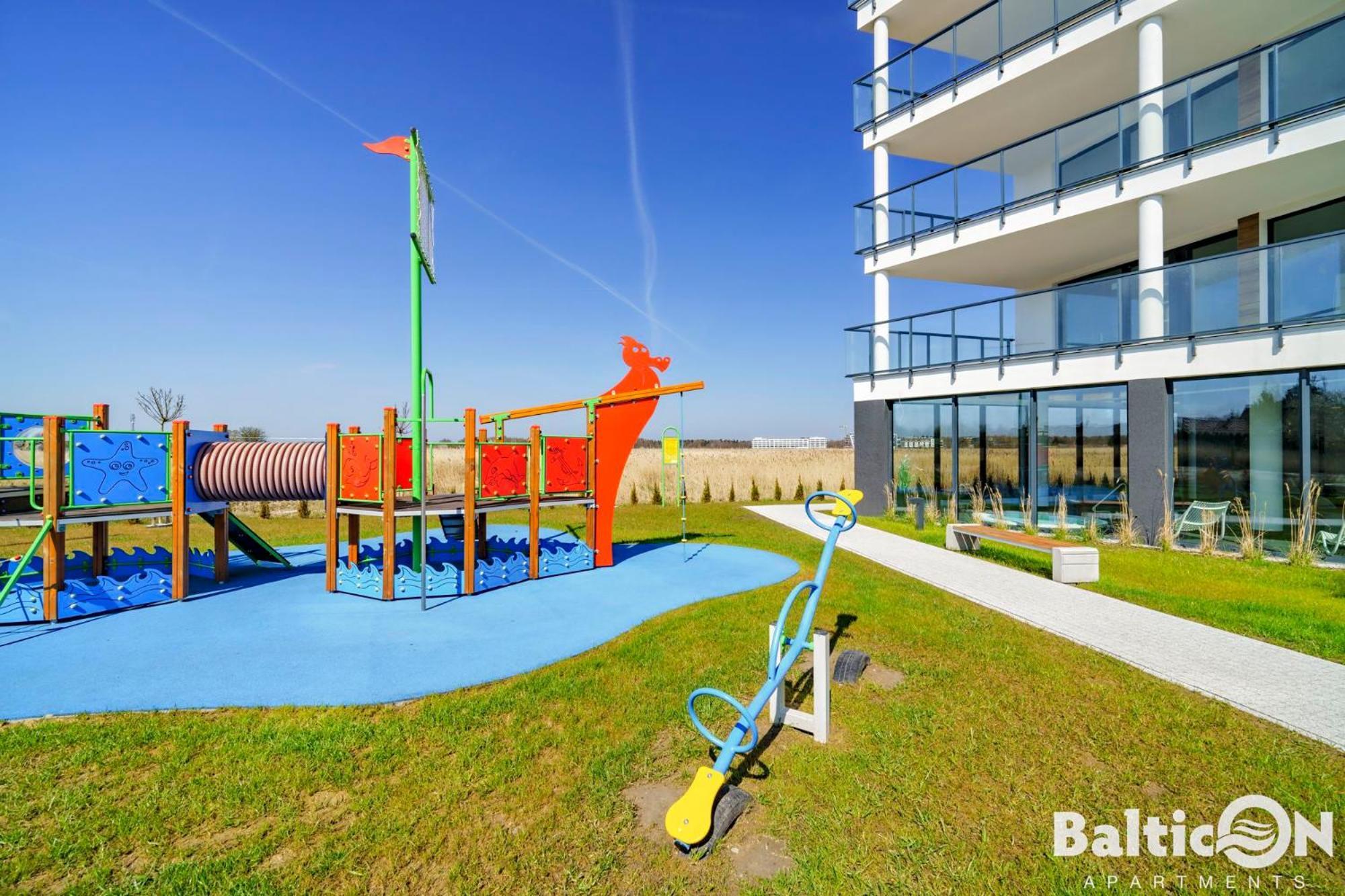 Apartamenty Balticon Westin House -Luksusowy 70M2 , Basen Pool, Sauna, Parking Inklusive Колобжег Екстер'єр фото